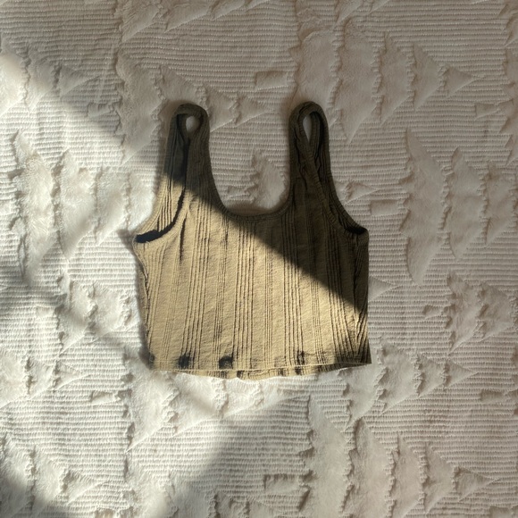 Garage Army Green Button Crop Top - Picture 4 of 4